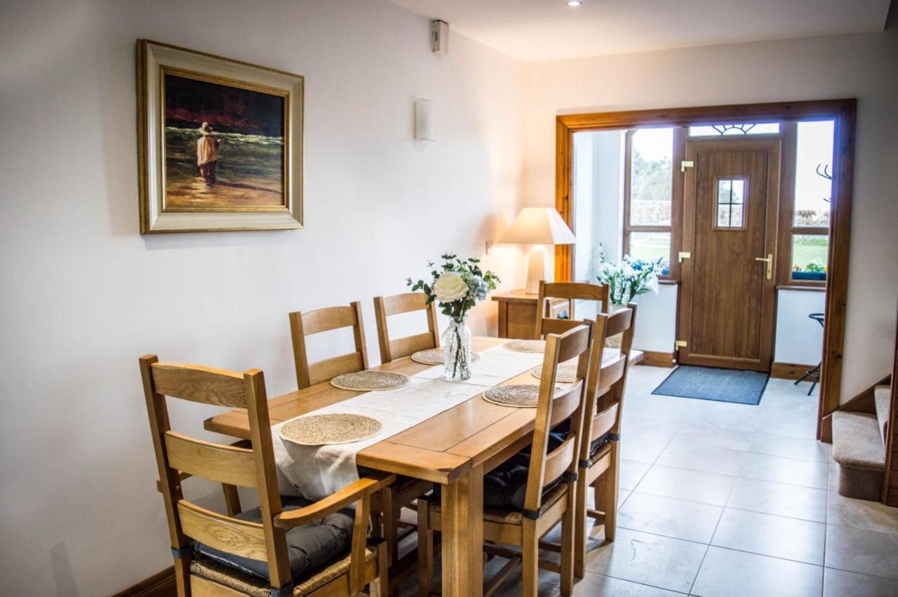 The Heights & Hollows Farmhouse, Saul, Downpatrick, Sleeps 14 Luaran gambar